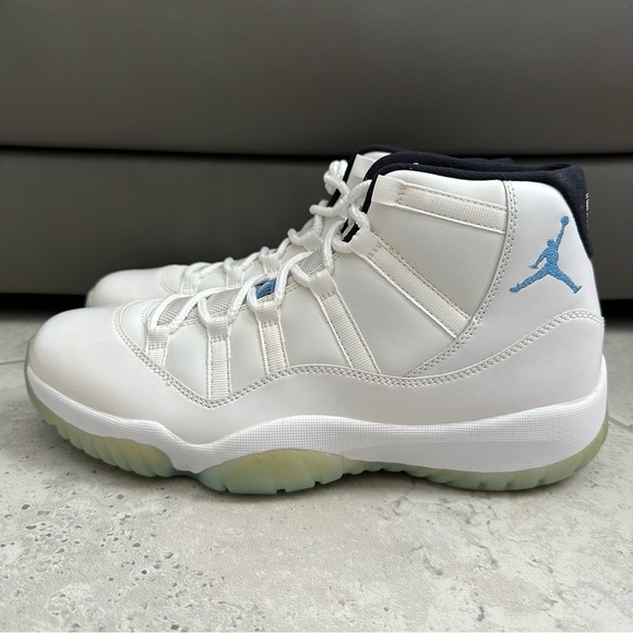 Jordan 11 Retro Sneaker Size 11.5 Men - Picture 7 of 15